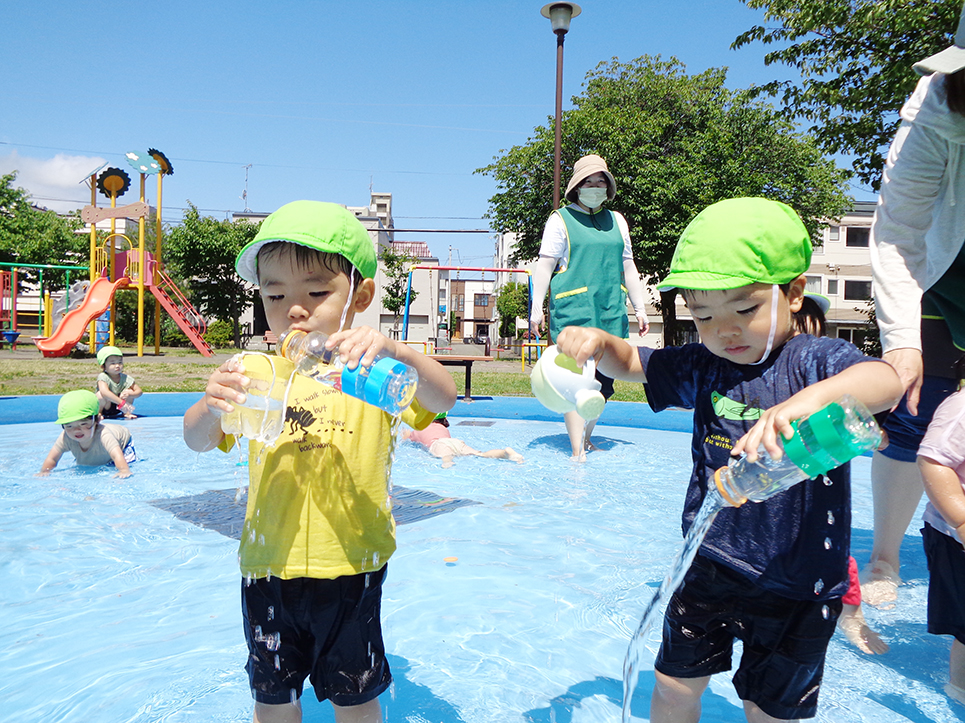 水遊び